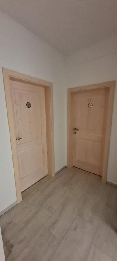 Nona Bb Bed & Breakfast Postojna Ngoại thất bức ảnh