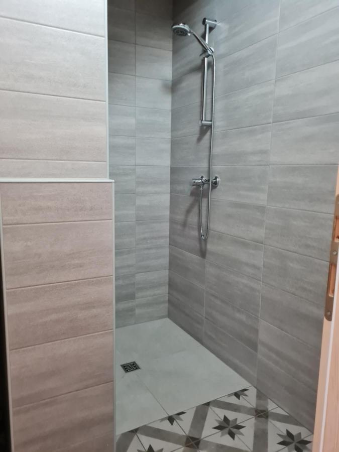 Nona Bb Bed & Breakfast Postojna Ngoại thất bức ảnh